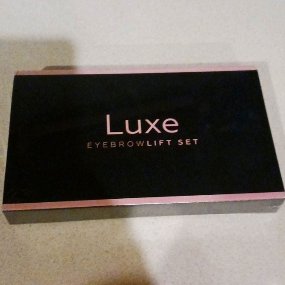 Luxe eyebrow lift set